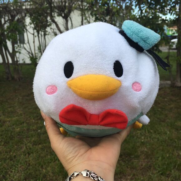 Disney Tsum Tsum 12" Donald Duck Plush Blue Hat & Red Bowtie Pillow Stackable - Picture 1 of 9